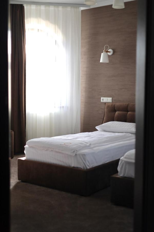 River Stone Hotel Scheschory Exterior foto